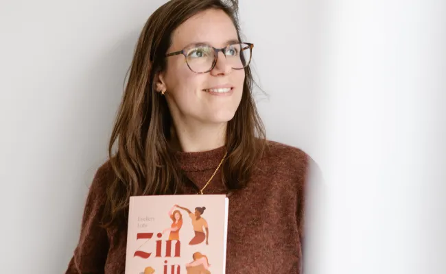 seksuologe Evelien Luts met het boek Zin in Zin