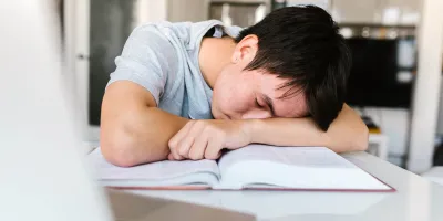 Waarom val ik steeds in slaap tijdens het blokken?