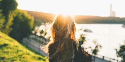 Marie (19) over haar eetstoornis: ‘Het ging beter toen ik stopte met vechten’