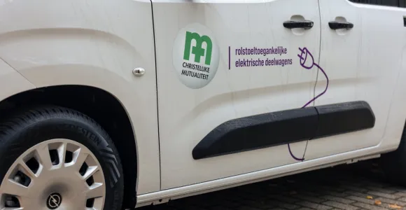 Rolstoeltoegankelijke deelwagen CoopStroom